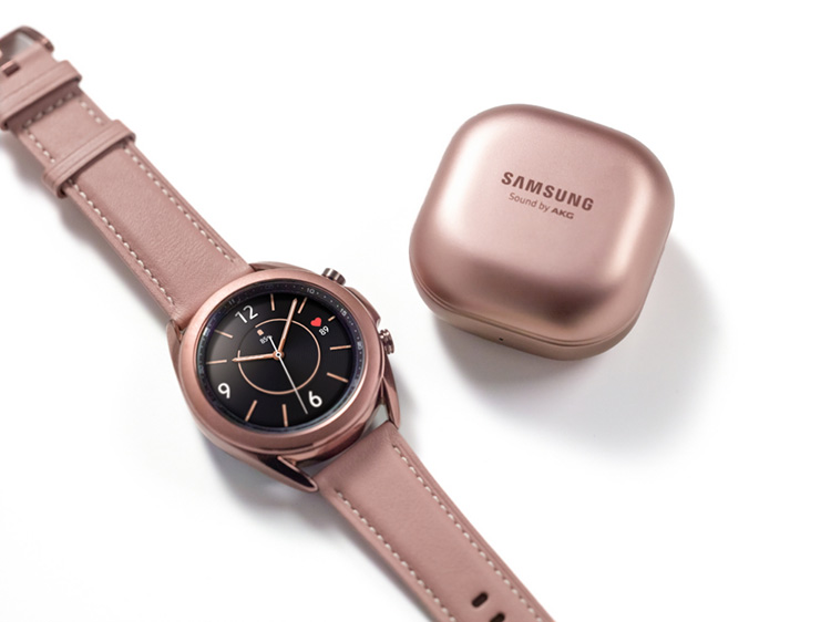 Samsung обновила смартчасы и наушники-вкладыши