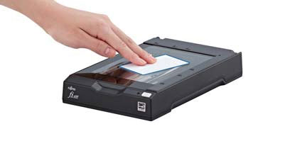 Fujitsu представила планшетный сканер формата A6