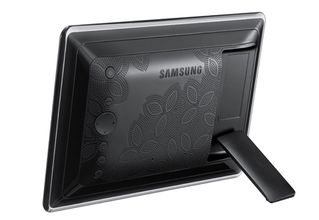 Samsung представила цифровые фоторамки толщиной 23 мм