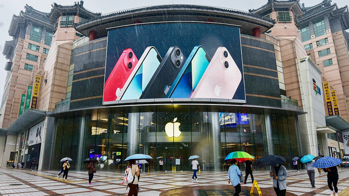 Нехватка микросхем может заставить Apple уменьшить поставки iPhone 13