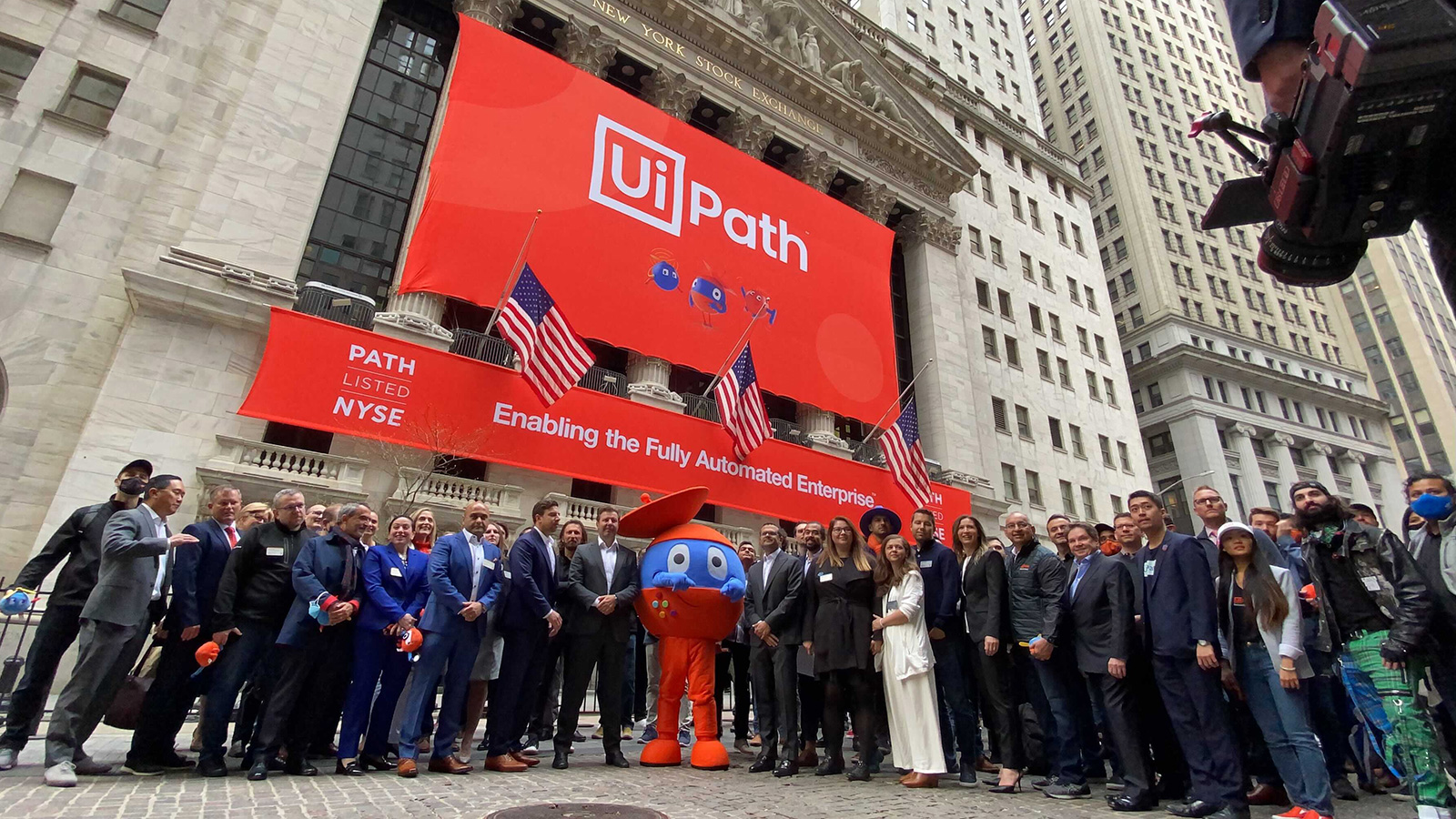 UiPath вышла на биржу с оценкой капитализации в 35,8 млрд долл. UiPath вышла на биржу с оценкой капитализации в 35,8 млрд долл.