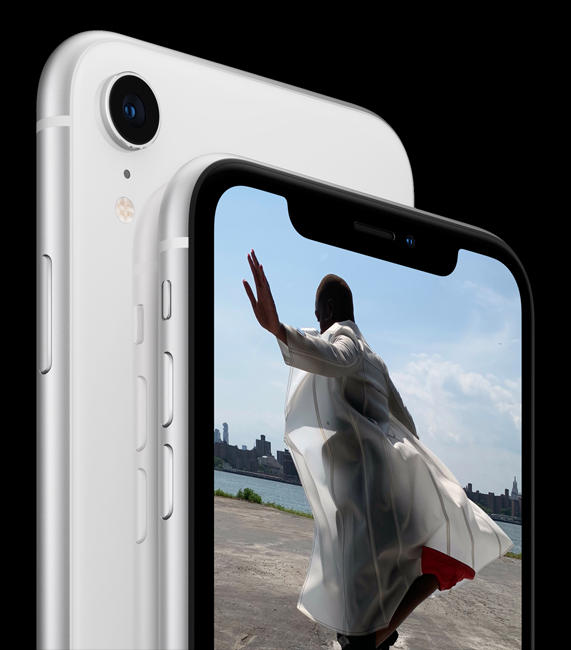 iPhone XR предлагает почти все возможности флагманов за 749 долл.