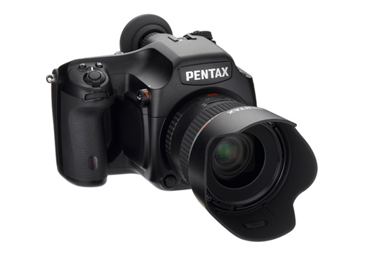 Pentax анонсировала среднеформатную камеру с 40-мегапиксельным сенсором