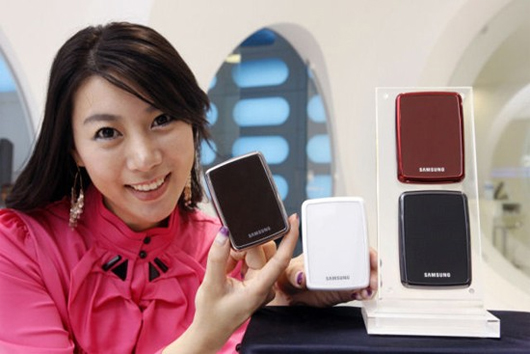 Samsung выпускает серию сверхкомпактных внешних HDD