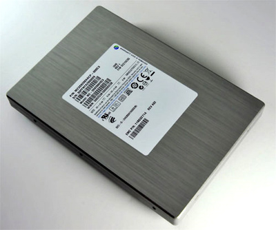 Samsung представила производительные 100 и 200 ГБ SSD для корпоративных СХД