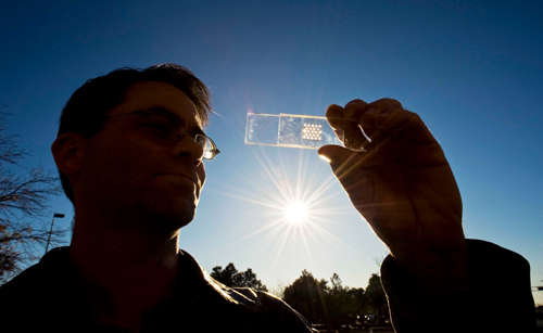 Созданы микроскопические солнечные батареи