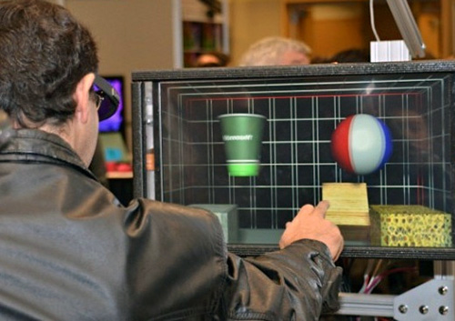 Microsoft разработала 3D-экран с тактильной обратной связью