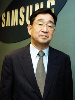 Samsung Electronics "Мы стремимся быть как можно ближе к потребителю"
